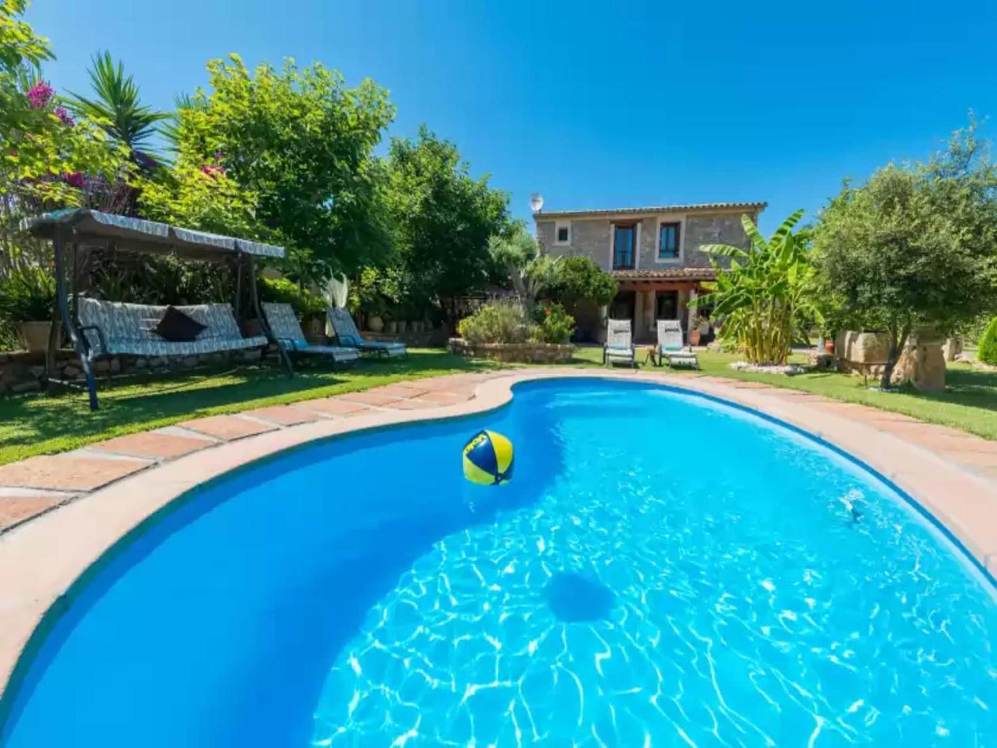 Villa With Private Pool In