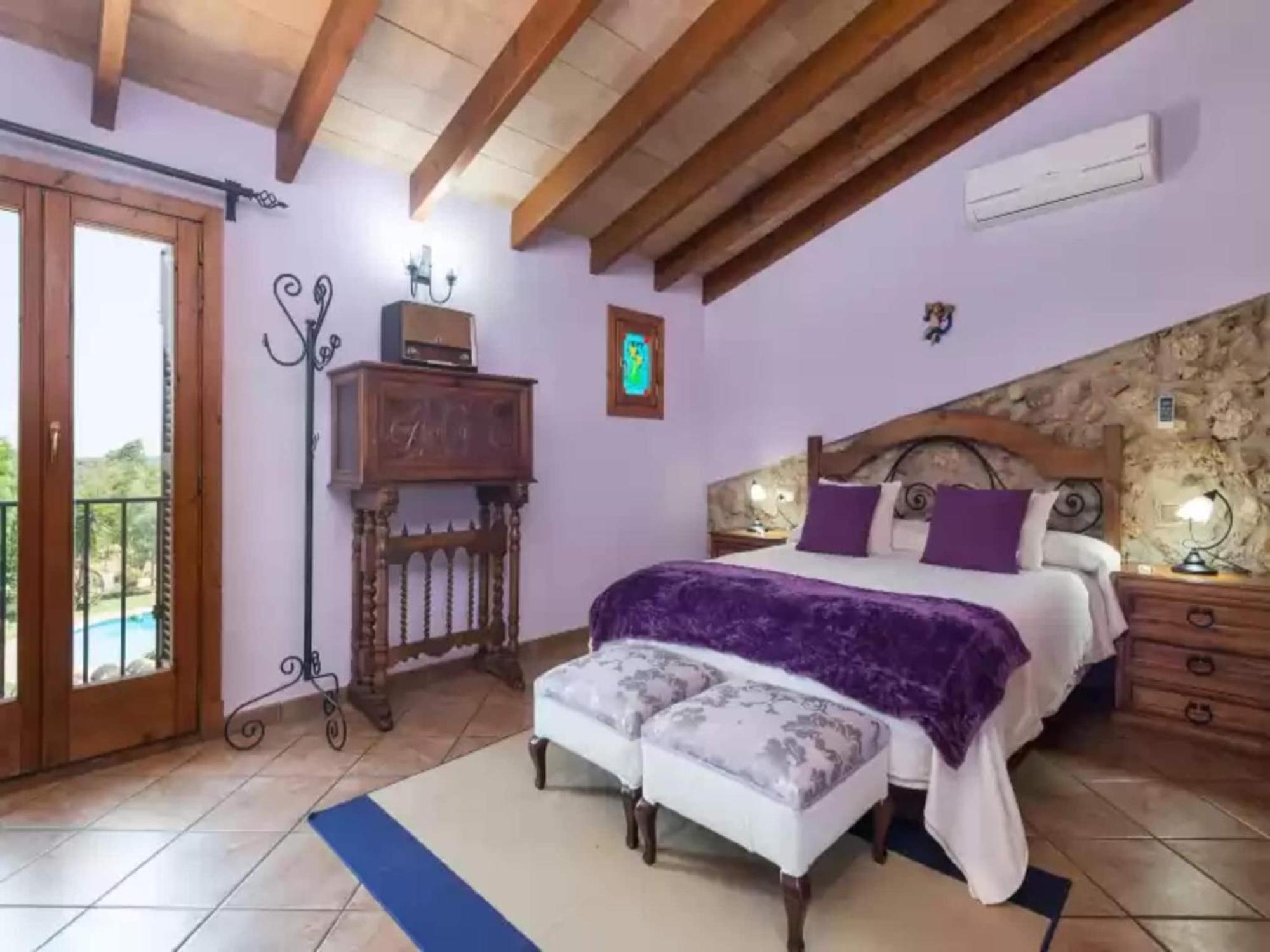 Villa With Private Pool In